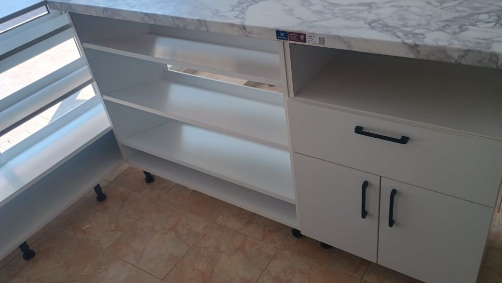 Мебели по поръчка