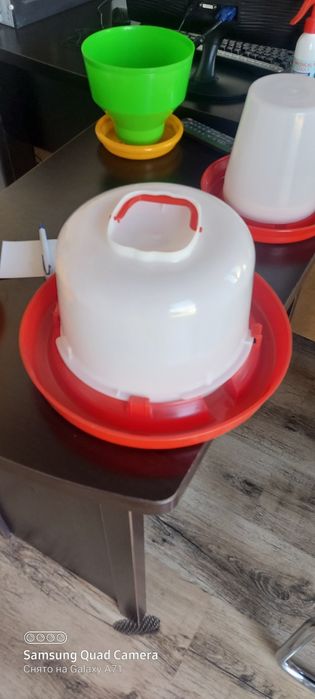 Кармушка паилка для кури и циплтий