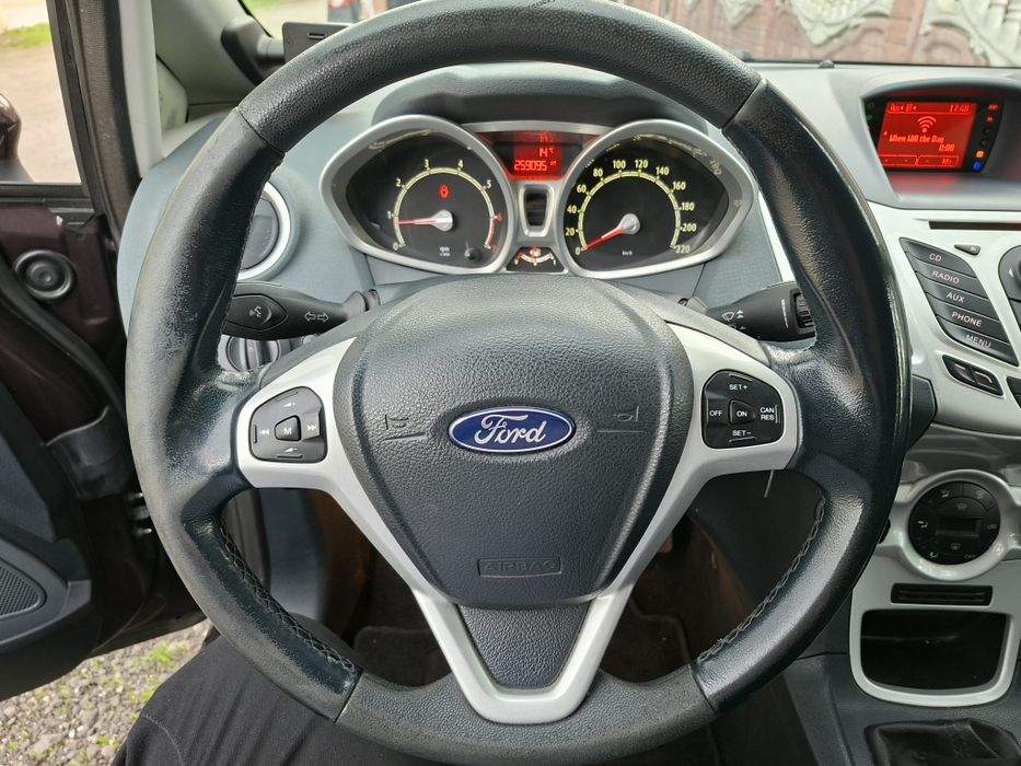 Ford Fiesta 1.4 Benzină