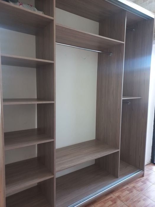 Продам шкаф купе.