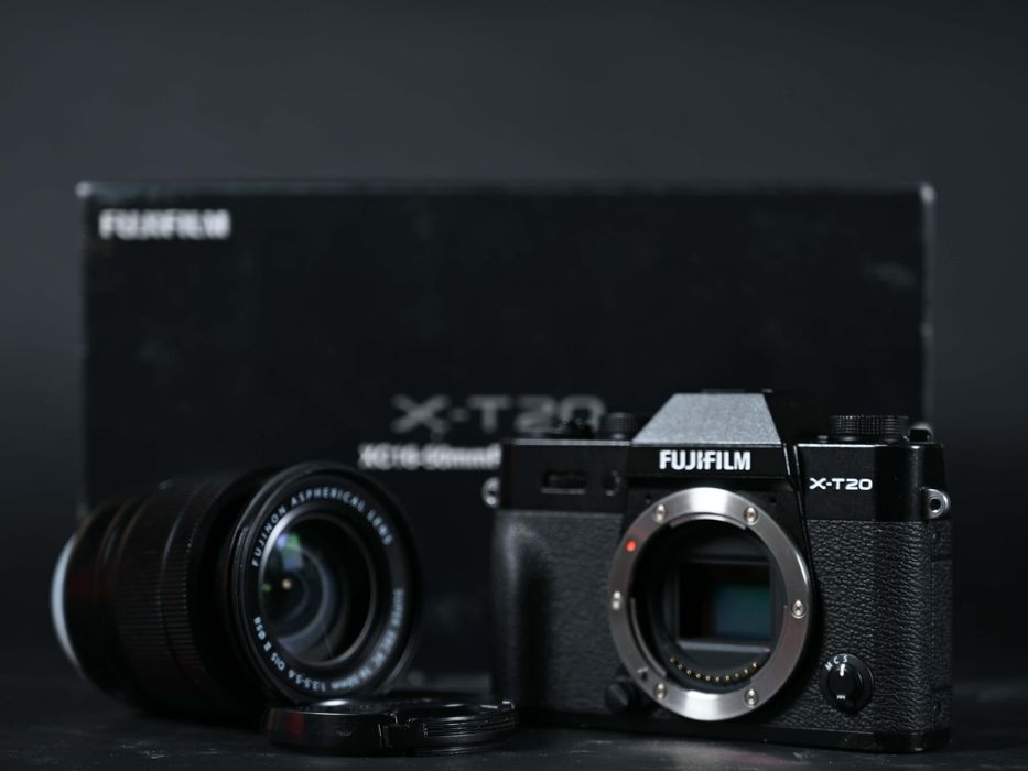 Fujifilm X-T20 с обектив Fujinon XC 16-50mm f/ 3.5-5.6 и поляризиращ филтър