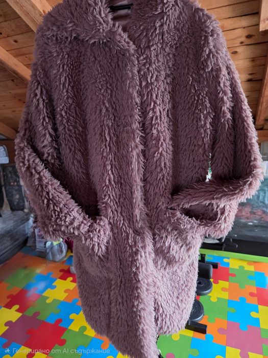 Пухкаво палтенце в лилав цвят