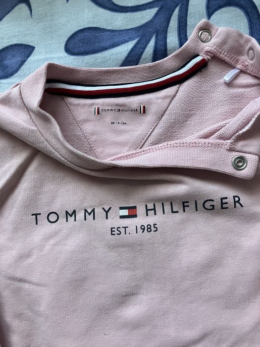 Ținută Tommy Hilfiger roz fetițe mărimea 80