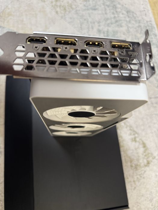 Видеокарта Gigabyte Vision RTX 3070 Ti 8gb