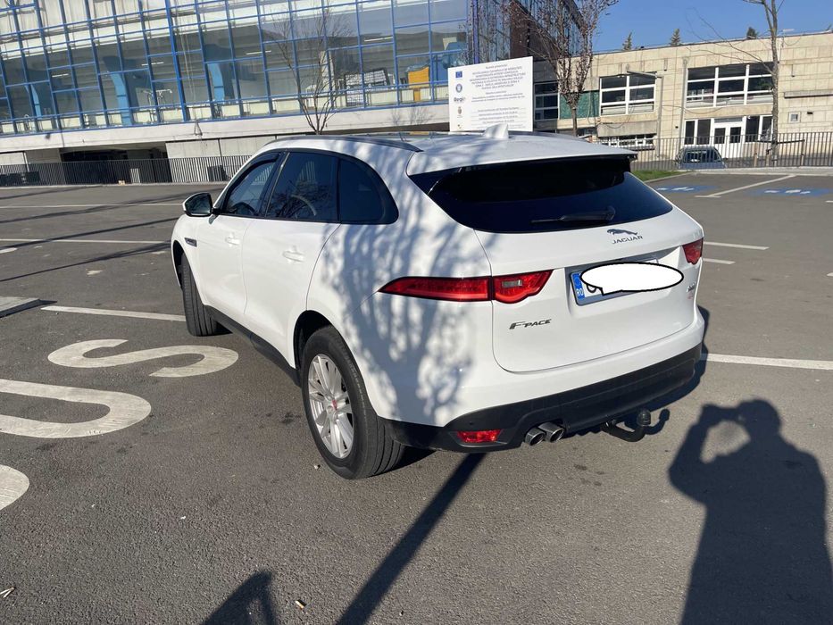 Vand/schimb SUV lux Jaguar F-pace model nou 06.2018 2.0d 4x4 171.000km diesel 180cp 4x4 cutie automata S Euro 6, in stare deosebita,