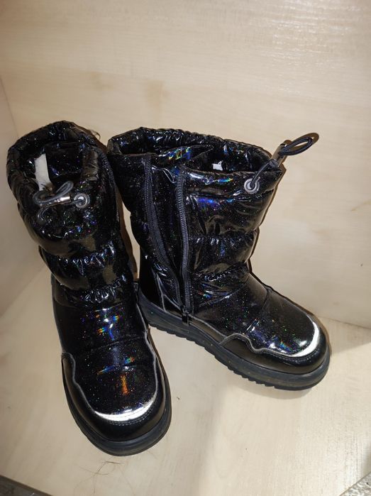 Продам детские сапожки