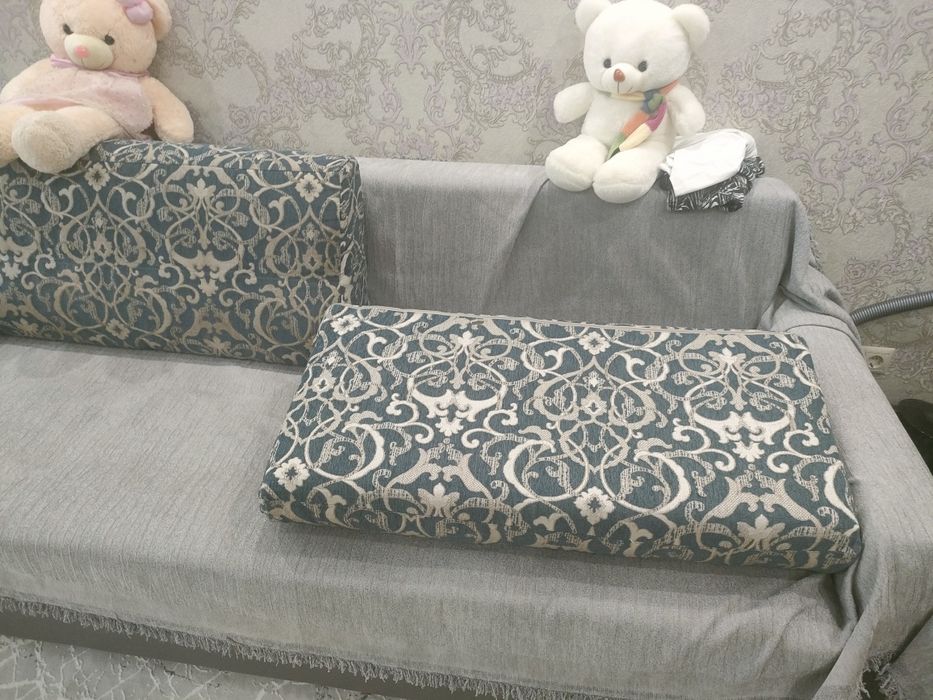 Диван  хороший   .