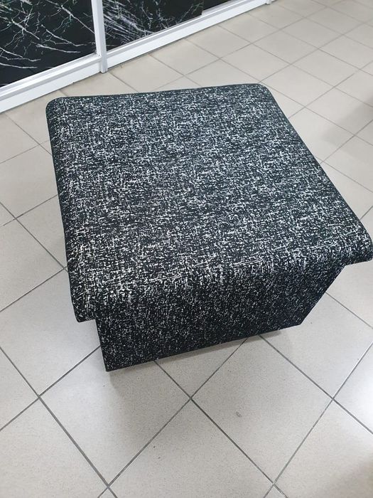 Продам  Пуфик с ящиком.