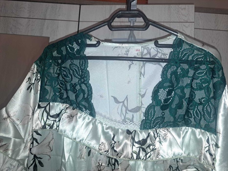 Camasa de noapte lunga cu imprimeu floral