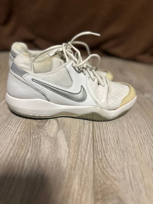 Nike/ Найк маратонки 38, 39 номер