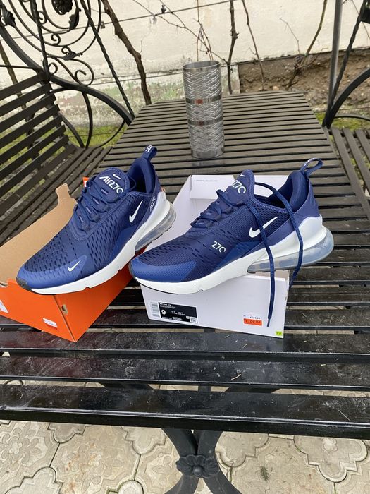 Adidasi Nike Air max 270