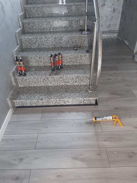 Amenajări interioare.