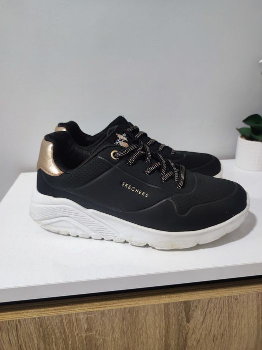 Маратонки Skechers