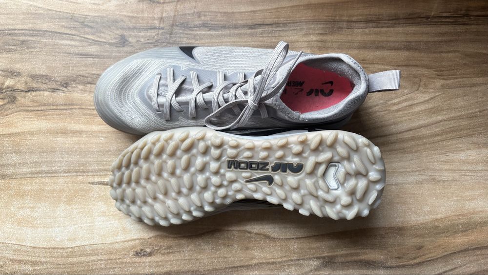 Сороконожки Nike Air