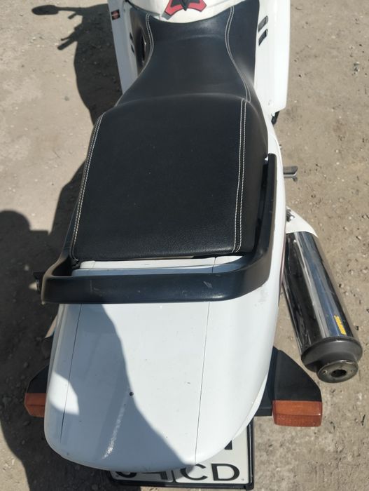 Продам мотоцикл Хонда F1000