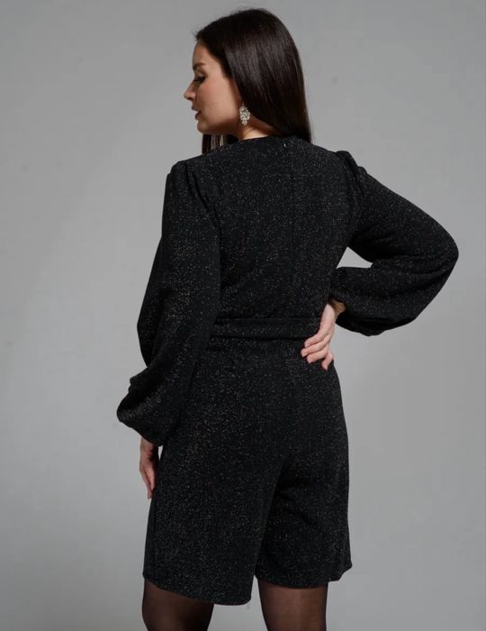 Продам новое платье-комбинезон