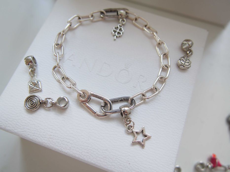 Талисмани за гривни  Pandora ME