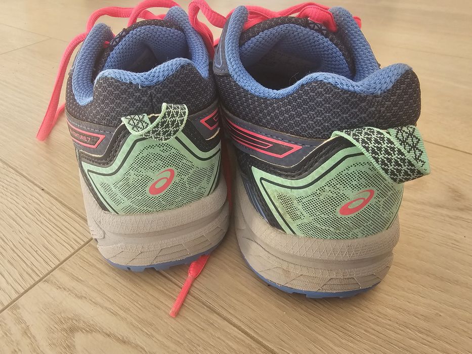Маратонки Asics. Размер 35. Оригинални