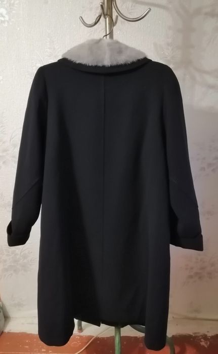 Зимнее кашемировое пальто.