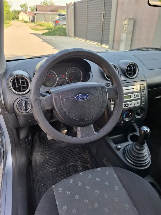 FORD Fiesta 2005 — imagine 5