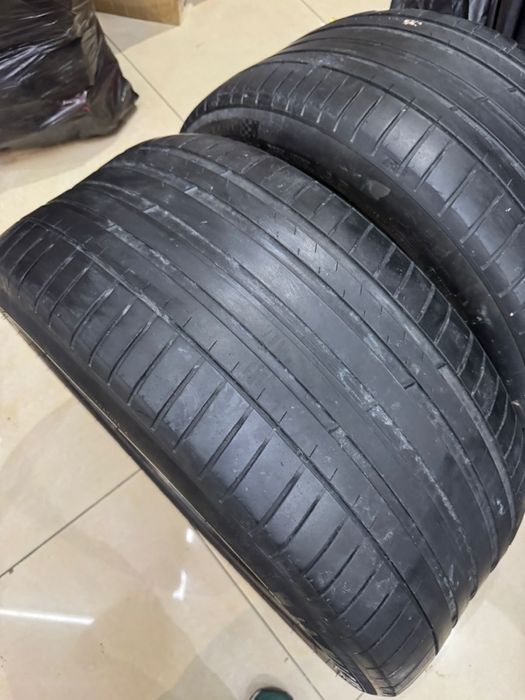 Продам резину 275/40 r21
