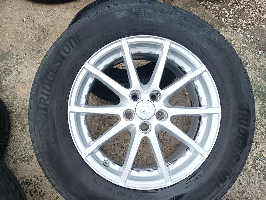 Ланд Ровър, Land Rover 225/65/17