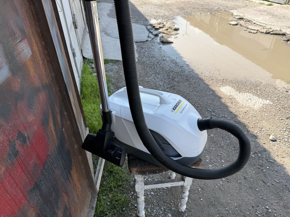 * Karcher DS6000 новая модель знаменитого пылесоса с водяным фильтром