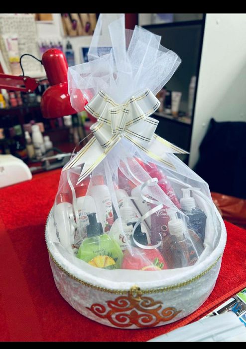 Продам Корзина,свадьба,праздники