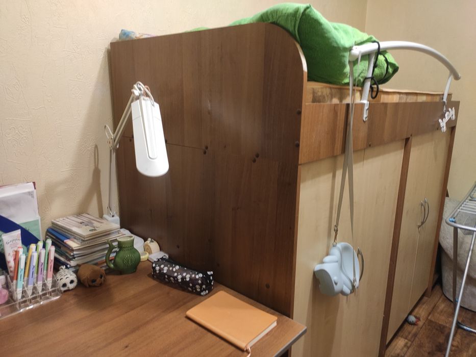 Продам мебель в детскую комнату