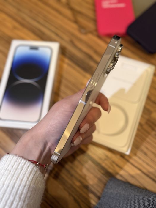 iPhone 14 pro max- 1TB