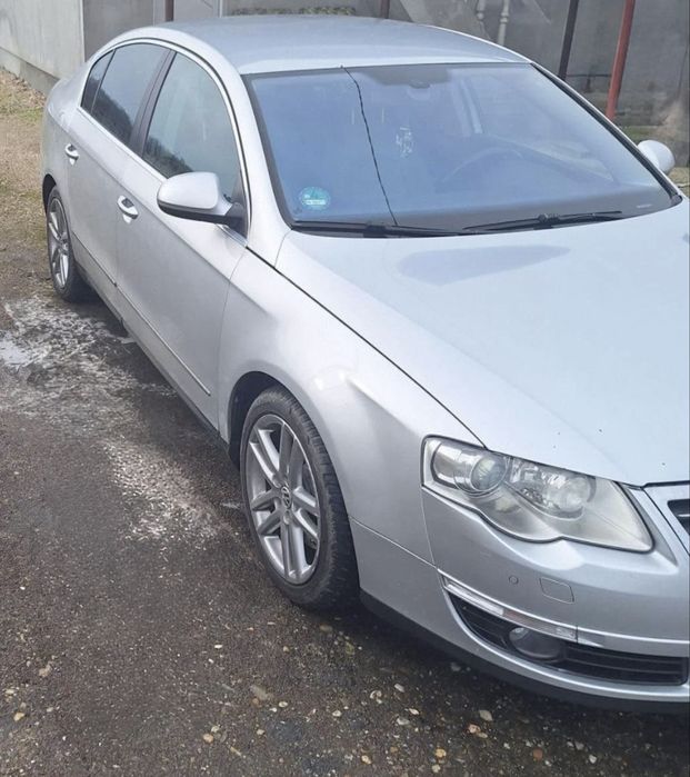 Vând Passat B6 (TDI)