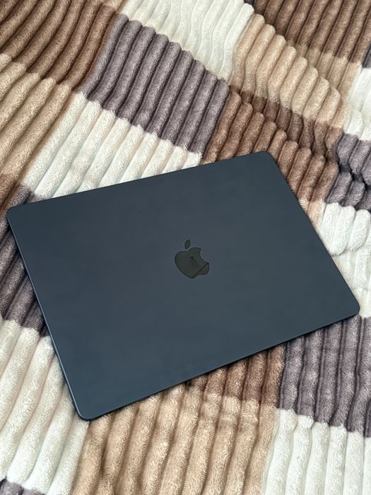 Macbook air m3 512gb/24озу