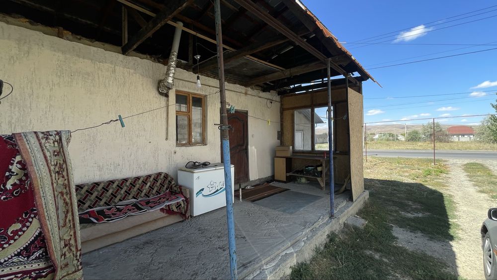 Продам не достроенный дом с врменякой
