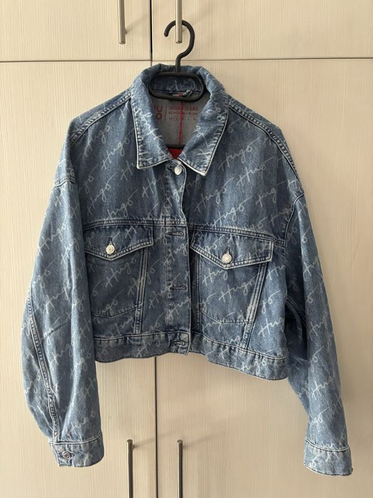 Яке и пола Hugo Boss, Guess блуза