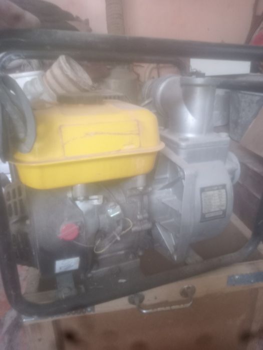 Насос бинзиновый