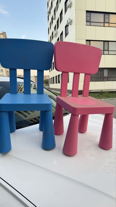 Продам детские стулья Ikea Маммут