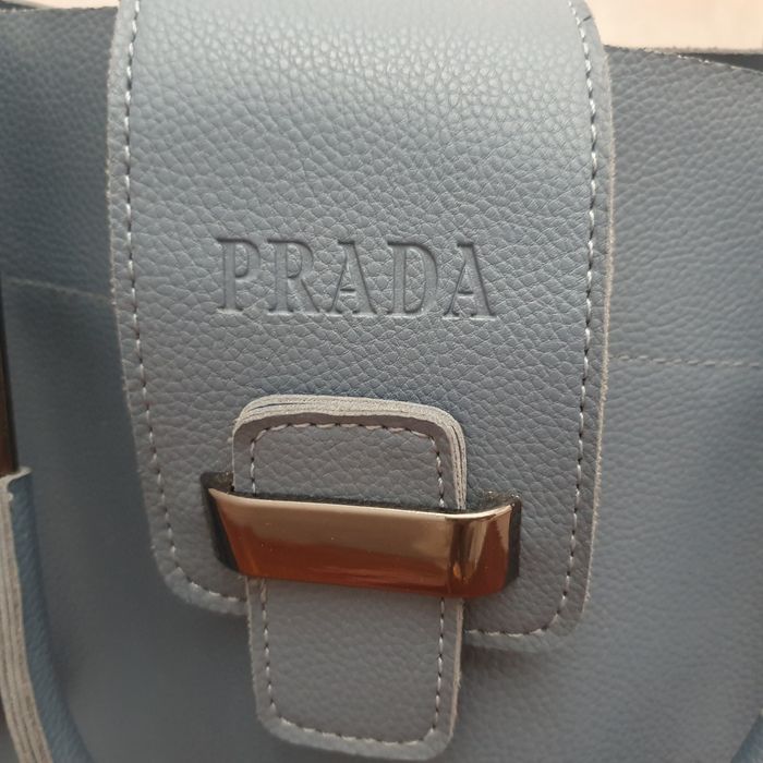 Сумка "Prada"   .