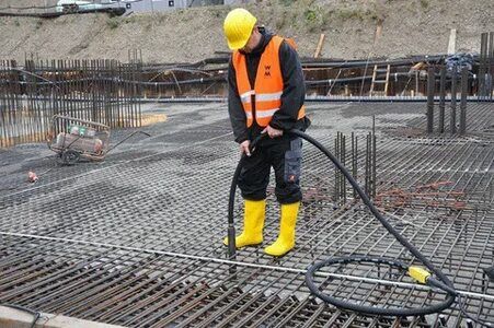 Нолдан МОНОЛИТ БЕТОН ишлани киламиз