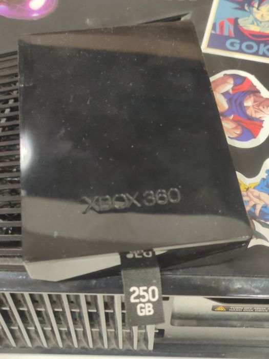 xbox 360 slim два джойстика