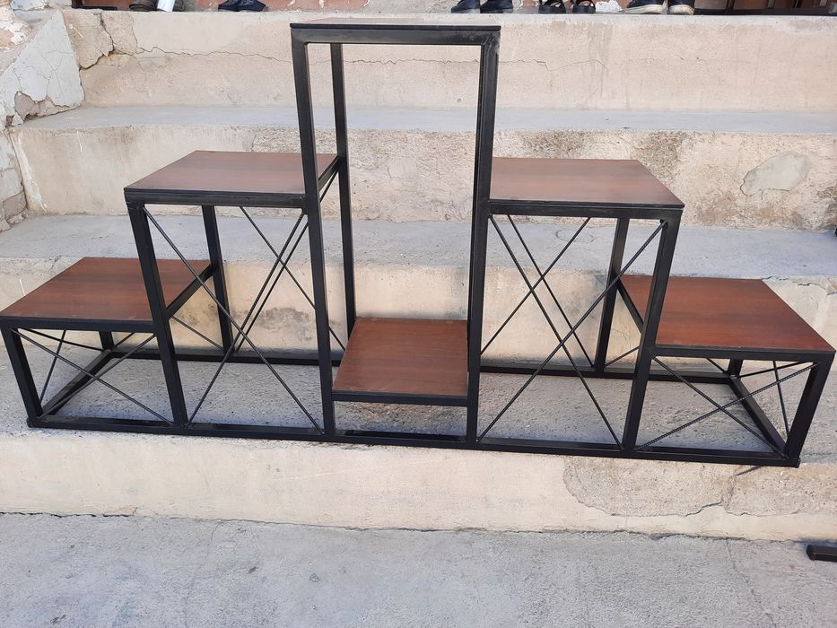 Подставка для цветов гул учун подставка