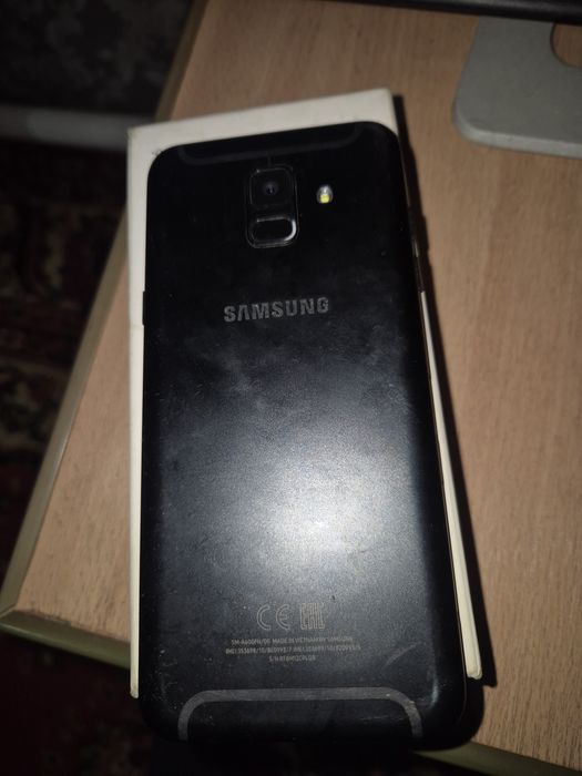 Продам Samsung  A6