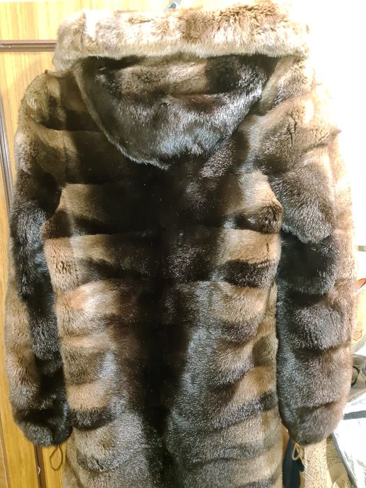 Продам норковую шубу