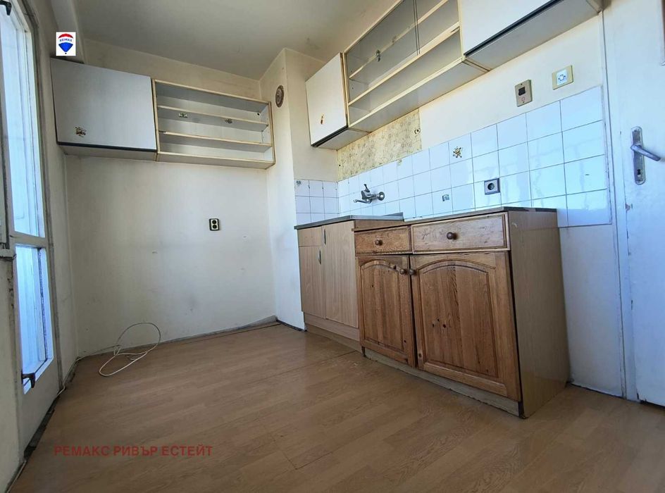 Продава се Двустаен апартамент в Русе, Родина 2 - 61 кв.м за 1032 €/кв.м - Снимка #8