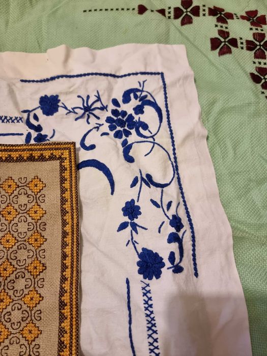 5 Ръчно бродирани каренца