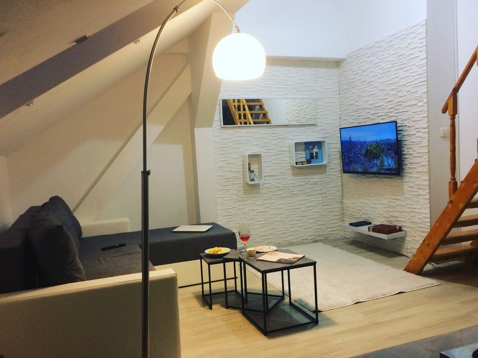 Garsonieră mansardată – 24 mp – Splaiul Nicolae Titulescu