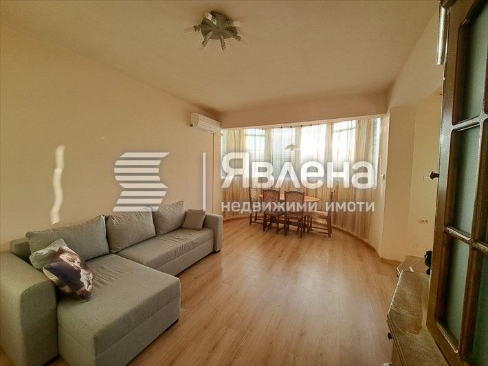 Дава се под наем Двустаен апартамент в Варна, Цветен квартал - 65 кв.м за 435 € - Снимка #3