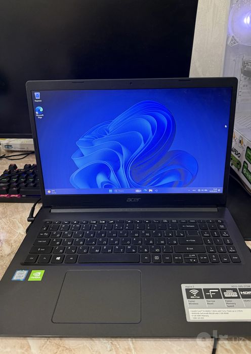 Acer Aspire 3 / Core i5 8-поколения / 8GB RAM / SSD 256GB + 1TB HDD