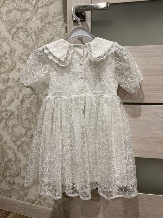 Продам платье на 5-6 лет