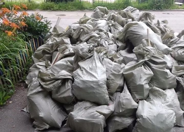 Вывоз мусора  • МЕБЕЛИ • ХЛАМА 24/7