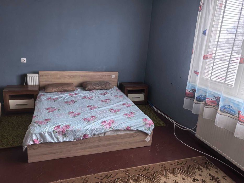 Тристаен етаж от къща под наем грови Иксър